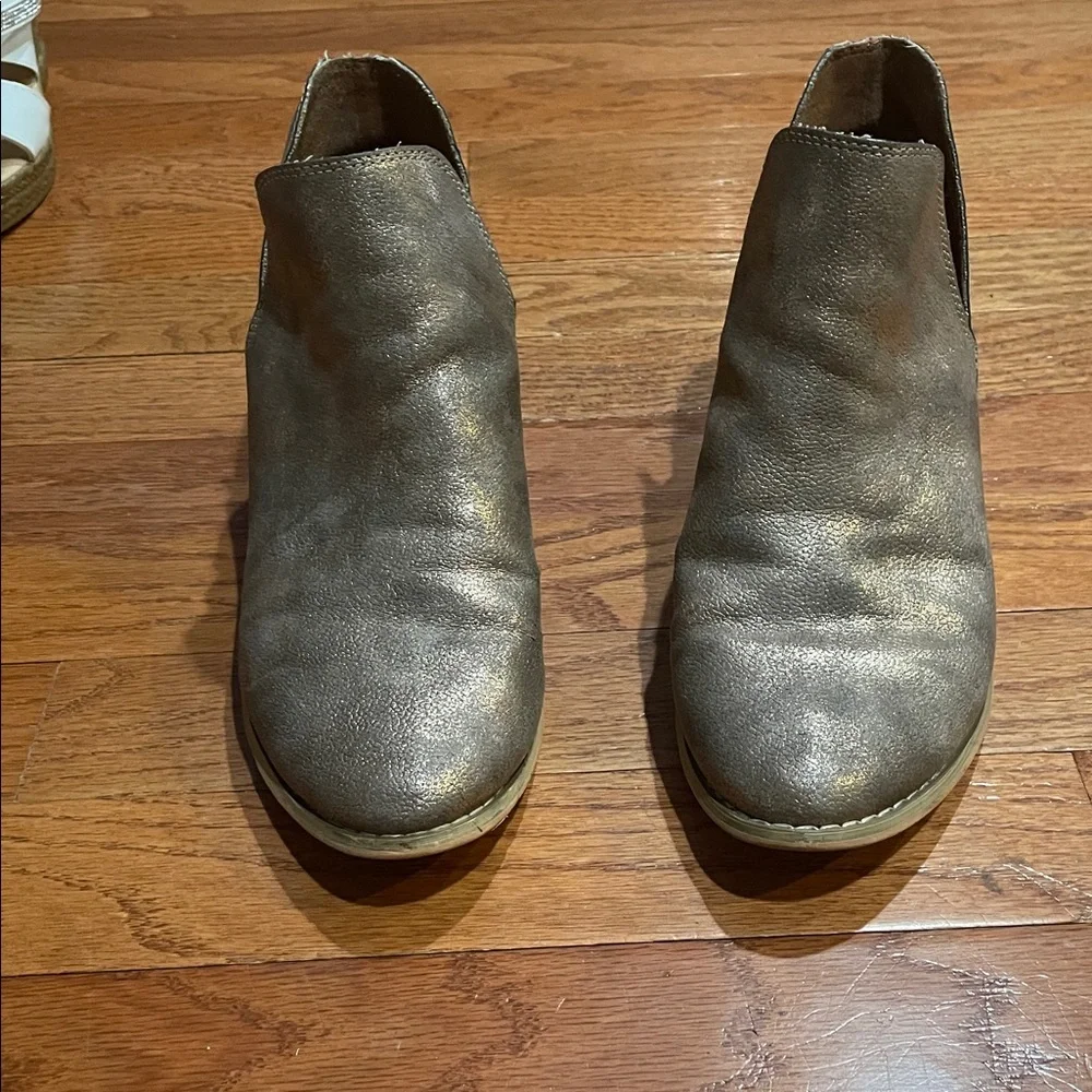 Women's Metallic Ankle Boots size 7 GUC - Picture 4 of 7